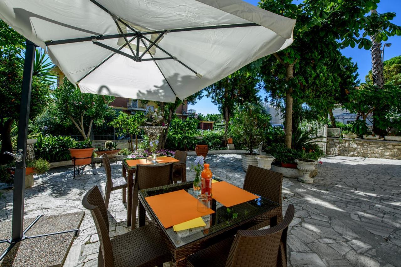B&B La Fontanella San Benedetto del Tronto Buitenkant foto