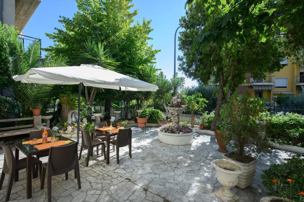B&B La Fontanella San Benedetto del Tronto Buitenkant foto