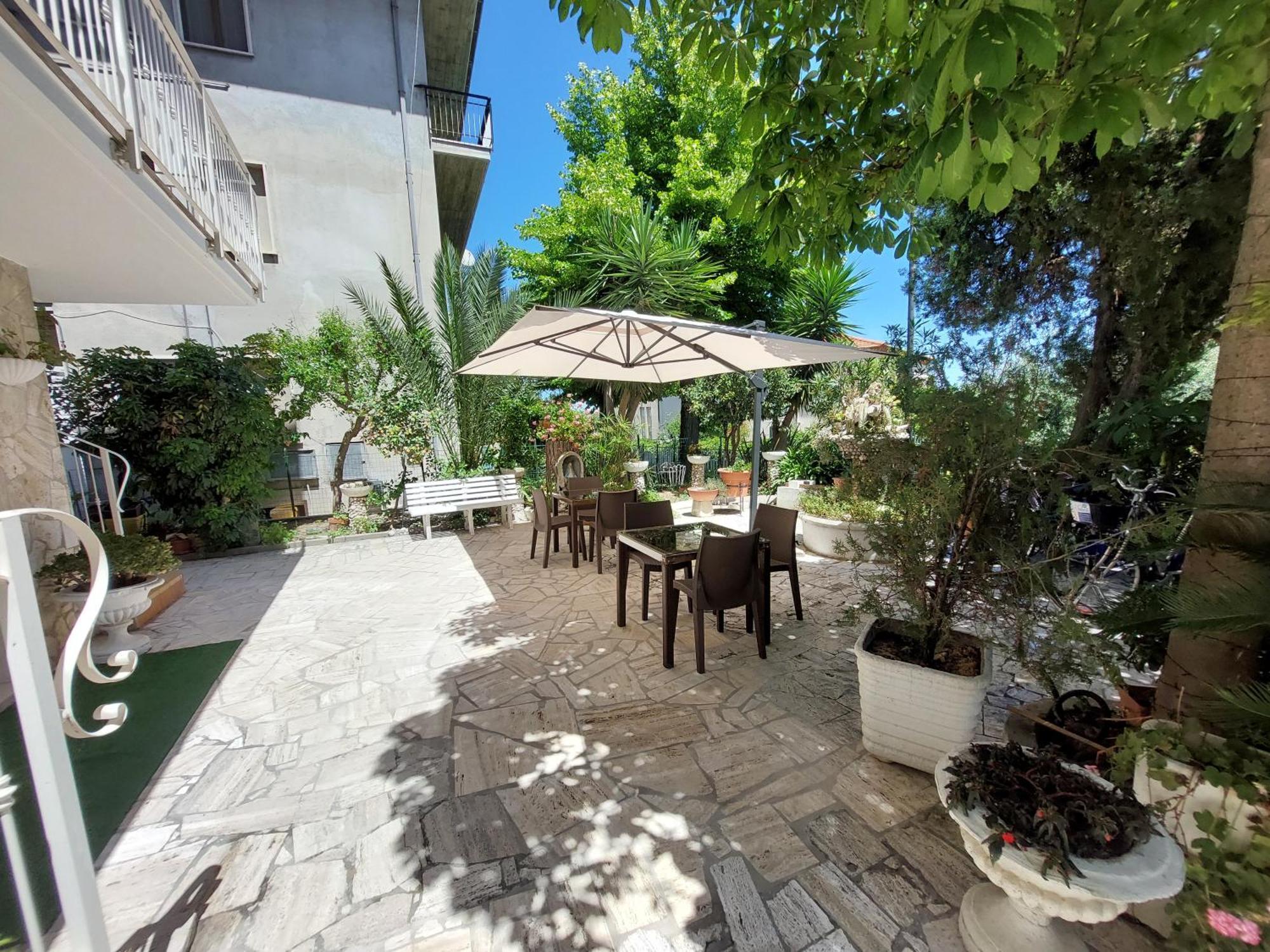 B&B La Fontanella San Benedetto del Tronto Buitenkant foto